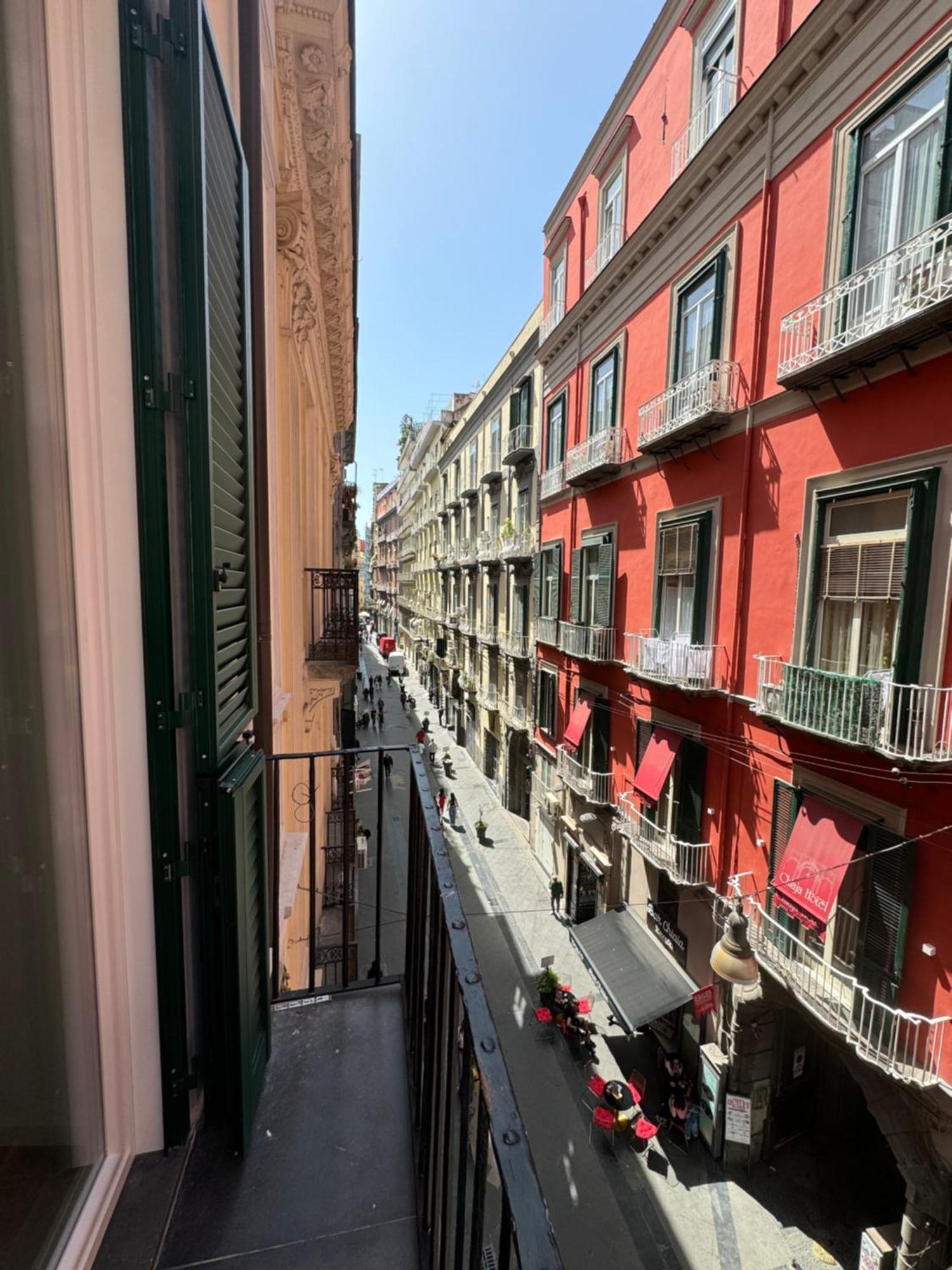 Apartment Alma De Chiaja - Design & Naples