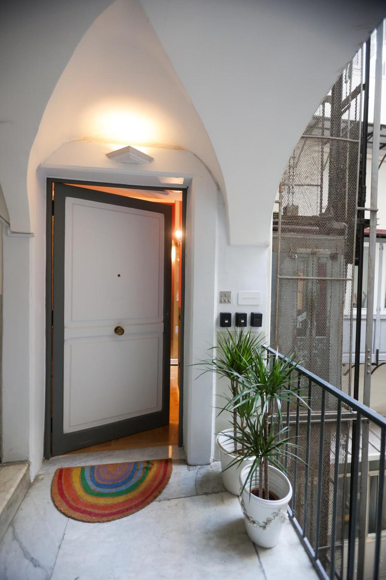 Alma De Chiaja - Design & Apartment