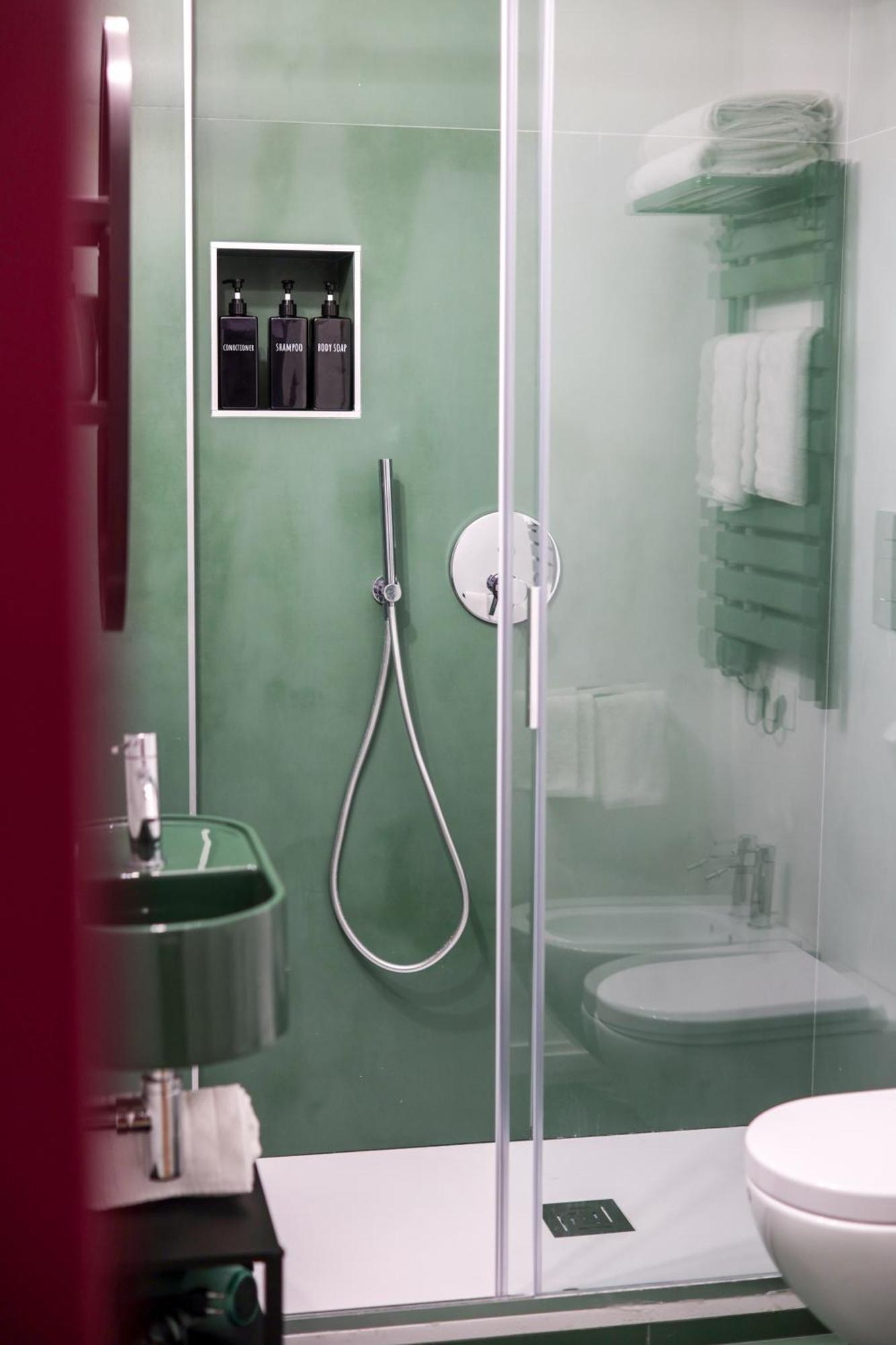 Alma De Chiaja - Design & Apartment Naples