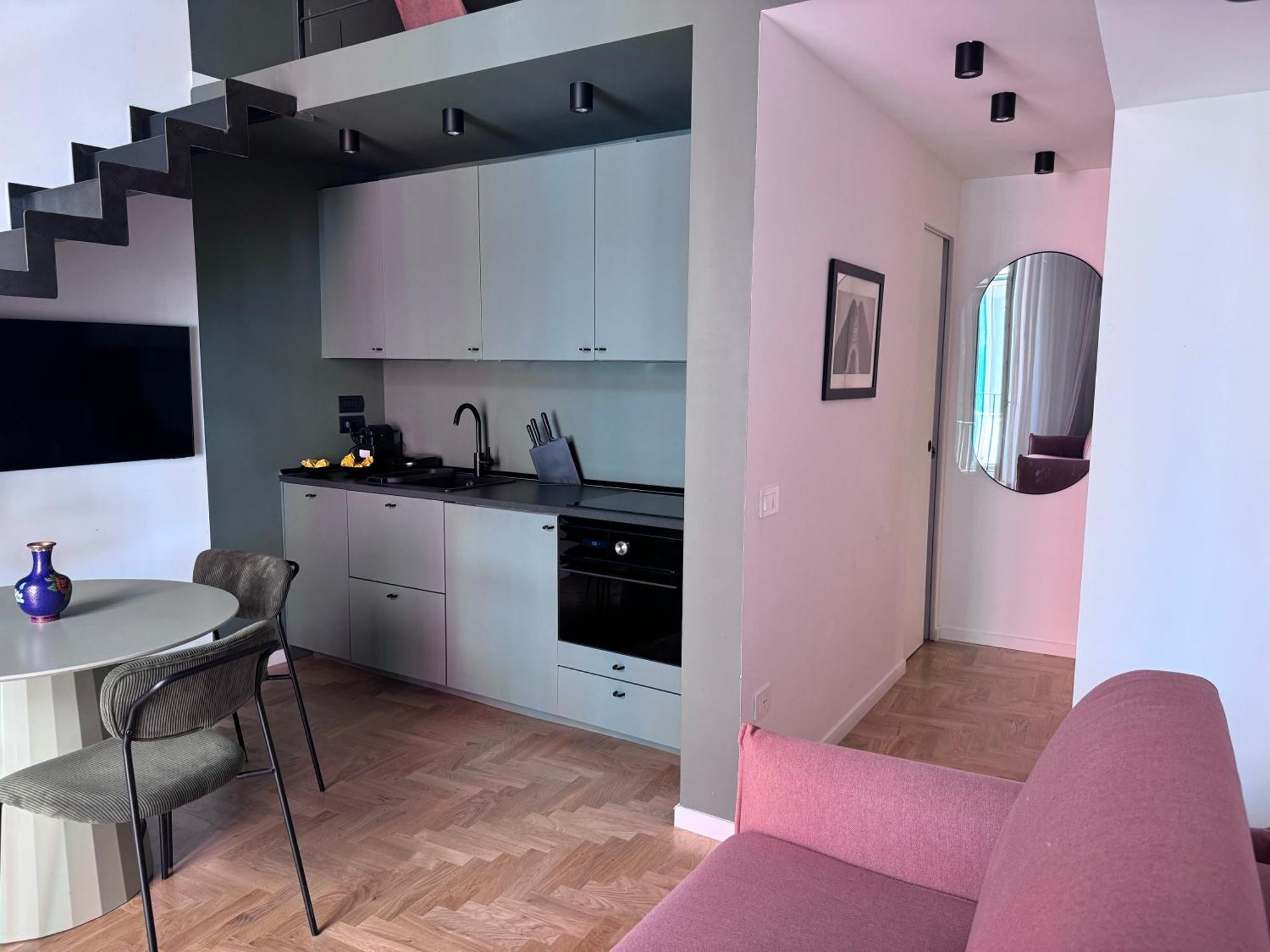 Alma De Chiaja - Design & * Neapel